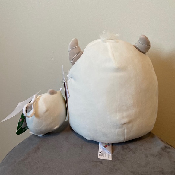 Amleth holiday 8 inch clip duo squishmallow winter yeti - Picture 4 of 6
